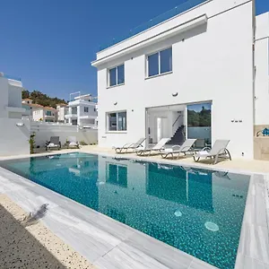 Villa Bay #13, Protaras